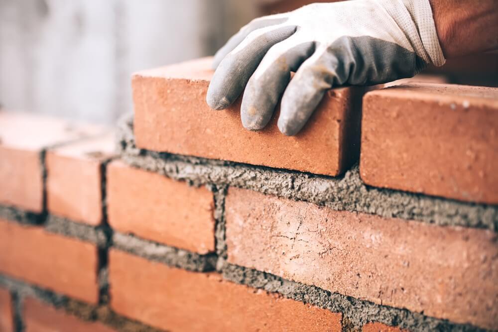 BTW verlaging van 21% naar 6% voor afbraak van gebouwen en heropbouw van huizen en appartementen voor bewoning bestemd.